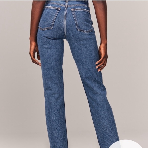 Abercrombie & Fitch The Mom High Rise Straight Leg Jean Size 16S Medium Blue - Picture 2 of 14